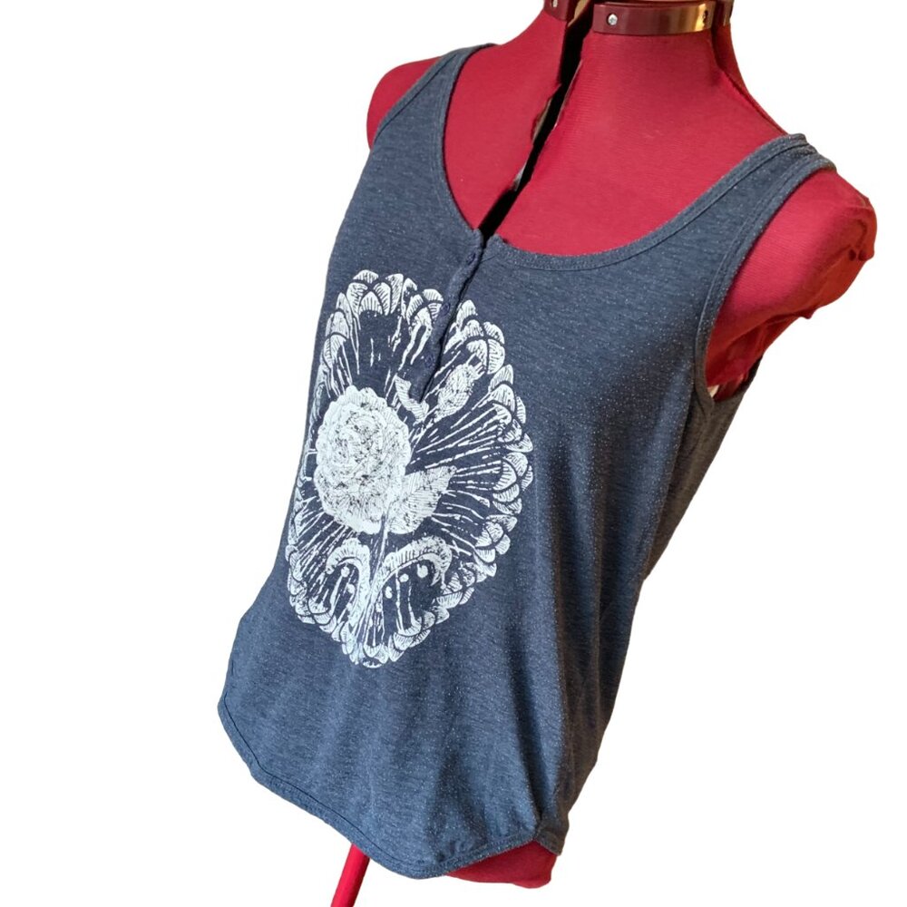 mySTYLE - Gray Tank Top with white flower print - banded neckline - Medium